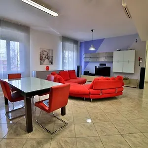Appartement Con Idromassaggio E Parcheggio Privato Gratuito,strategico Per Le Cinque Terre E Golfo Dei Poeti, La Spezia